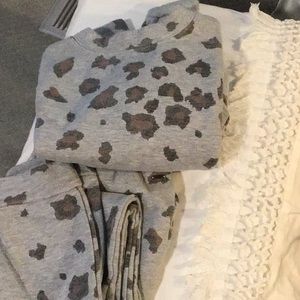 O’Neill Cheetah print sweat set!!